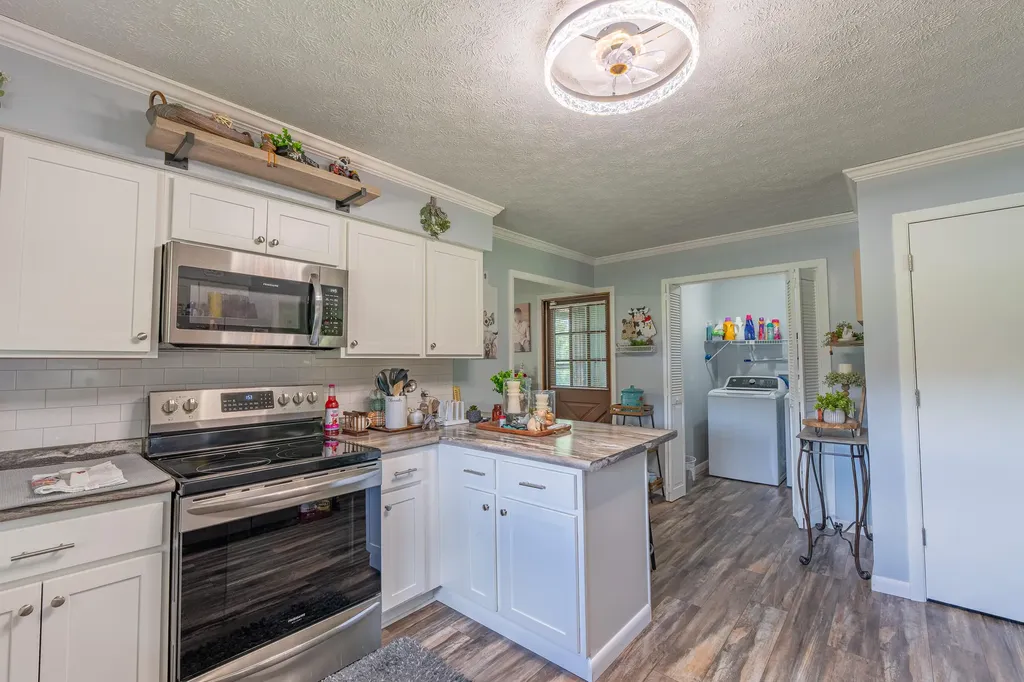 5334 Kentucky 896 Parkers Lake KY 42634