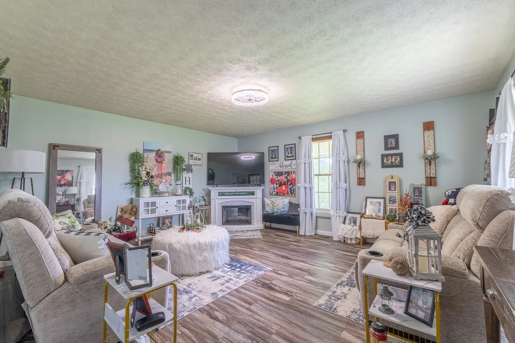 5334 Kentucky 896 Parkers Lake KY 42634
