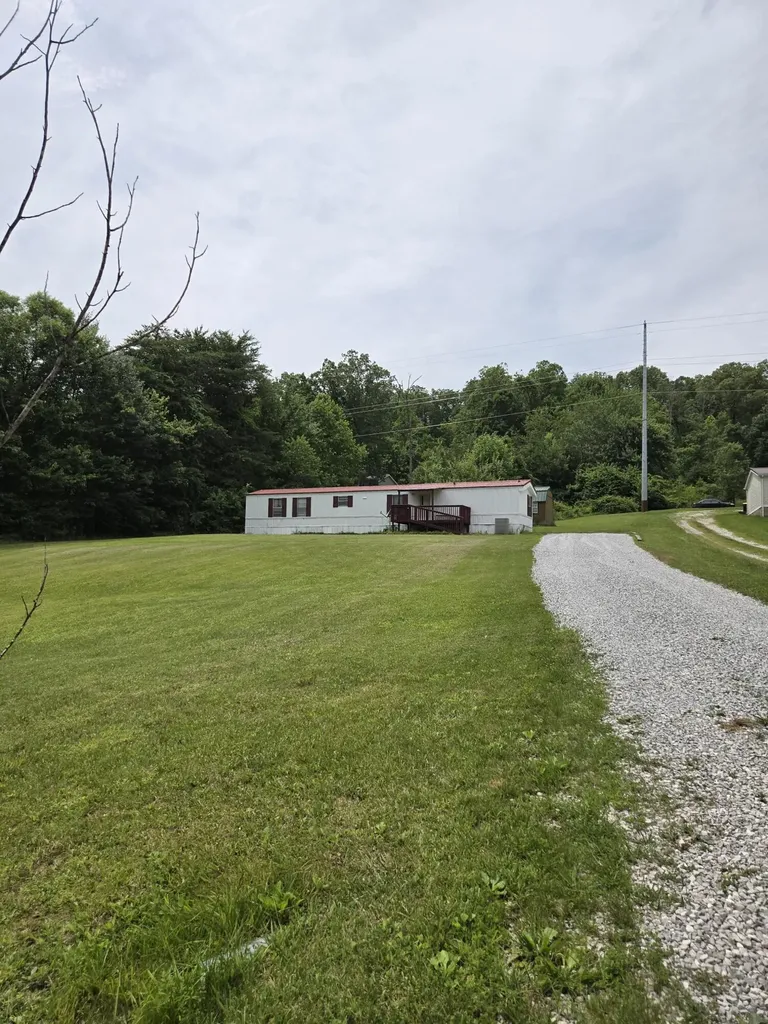 2174 Lambert Road Berea KY 40403