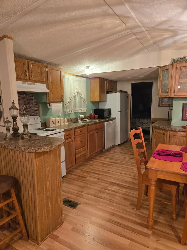 2174 Lambert Road Berea KY 40403