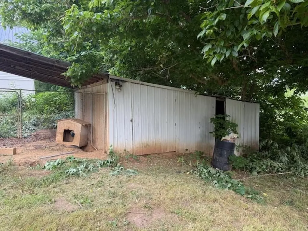 1434 Hwy 167 SE Highway 167 Highway Monticello KY 42633