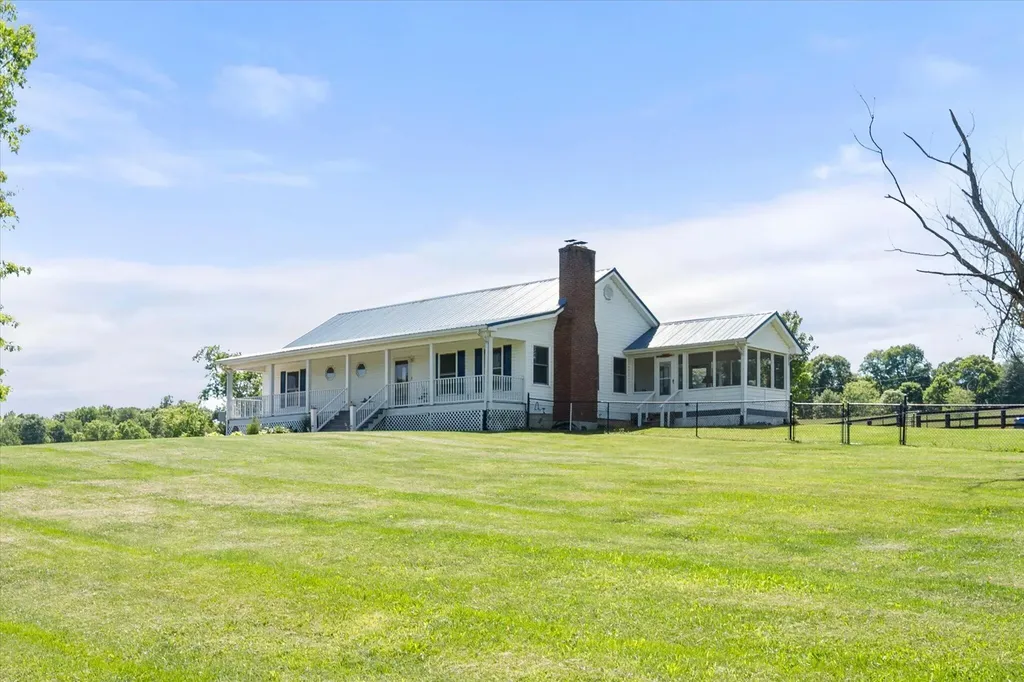205 Salyers Lane Waddy KY 40076