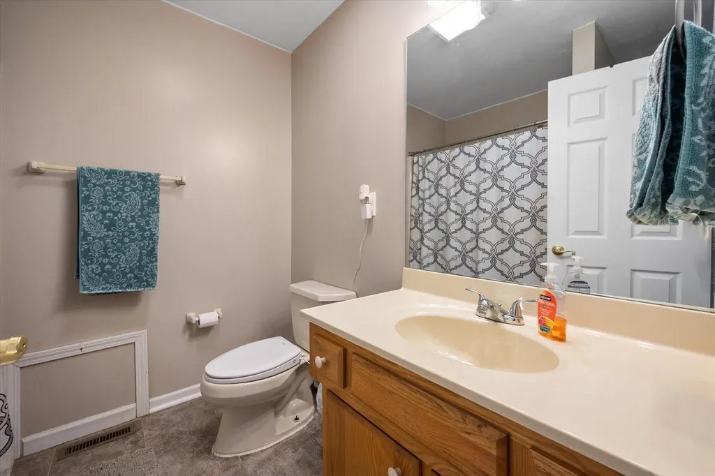 205 Salyers Lane Waddy KY 40076