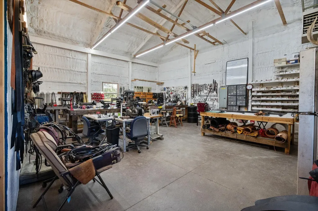 205 Salyers Lane Waddy KY 40076