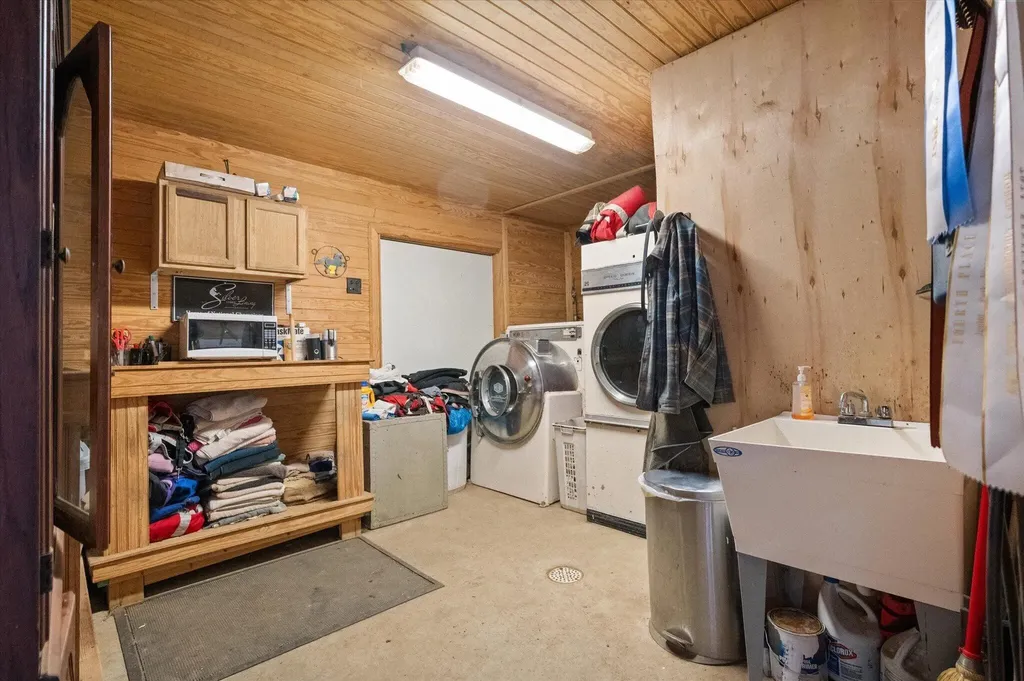 205 Salyers Lane Waddy KY 40076
