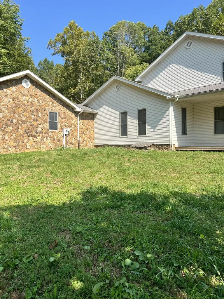875 Upper Craney Road Morehead KY 40351