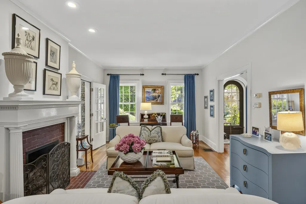229 Kingsway Drive Lexington KY 40502