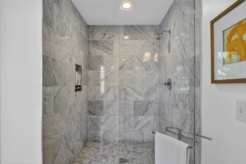 229 Kingsway Drive Lexington KY 40502