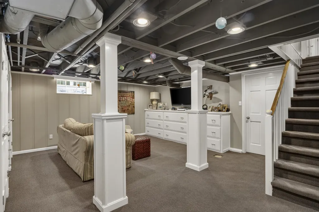 229 Kingsway Drive Lexington KY 40502