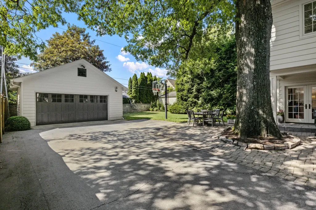 229 Kingsway Drive Lexington KY 40502