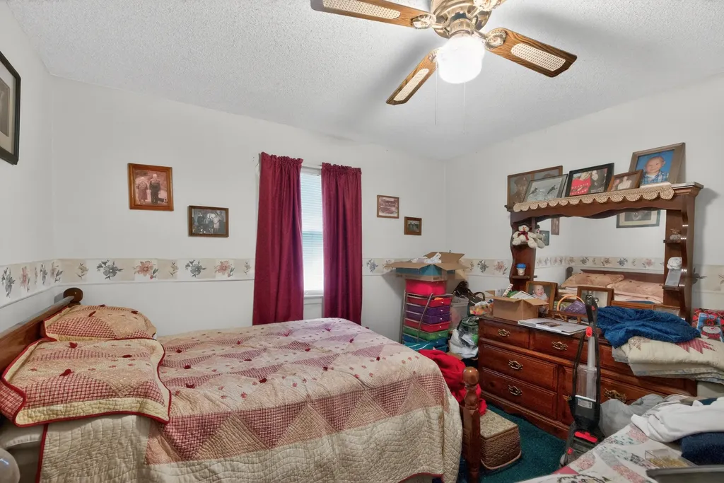 1020 S Dogwood Drive Berea KY 40403