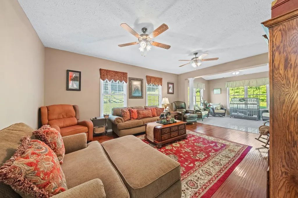 287 Chapel Hollow Greenup KY 41144
