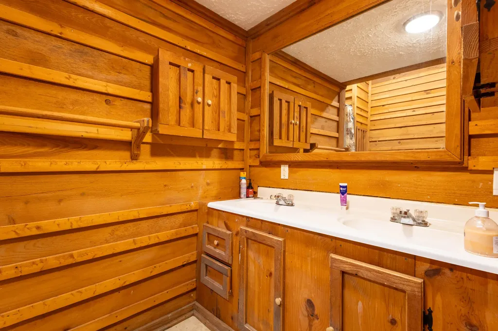 217 Big Smith Branch Road Sassafras KY 41759