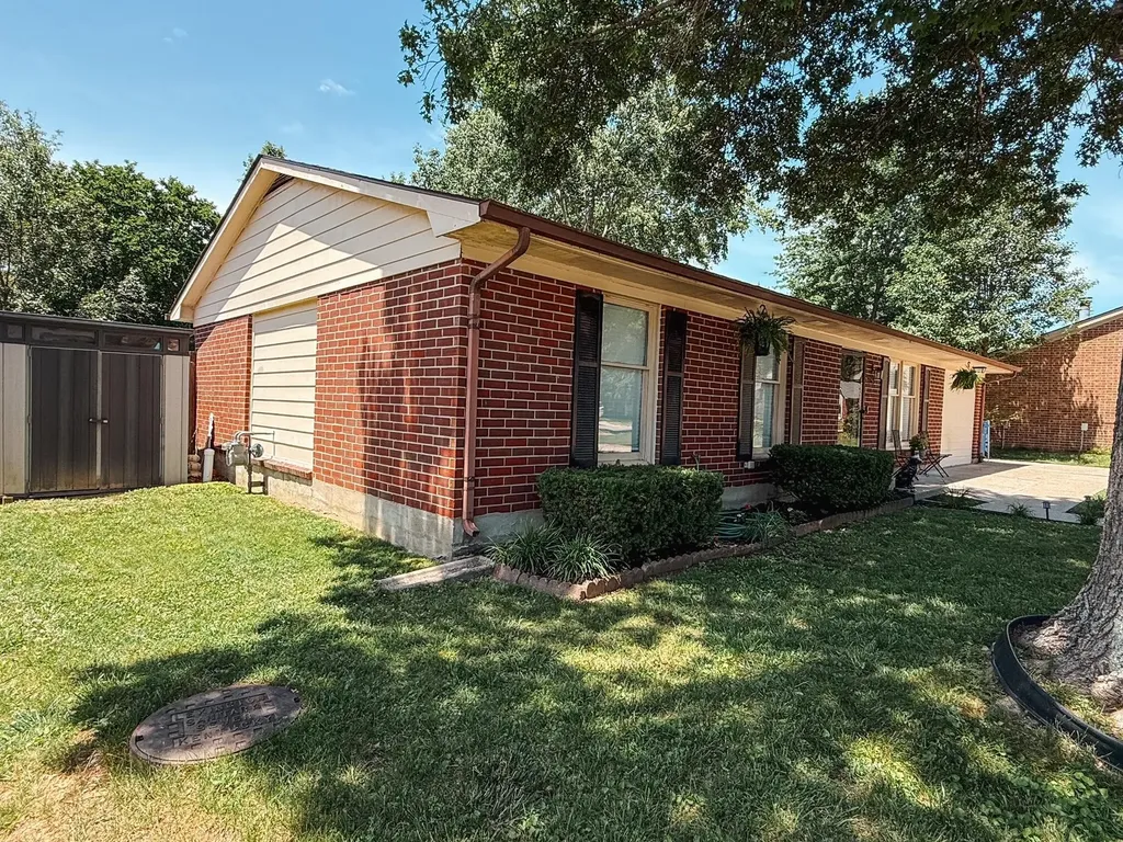 3380 Colonnade Drive Lexington KY 40515