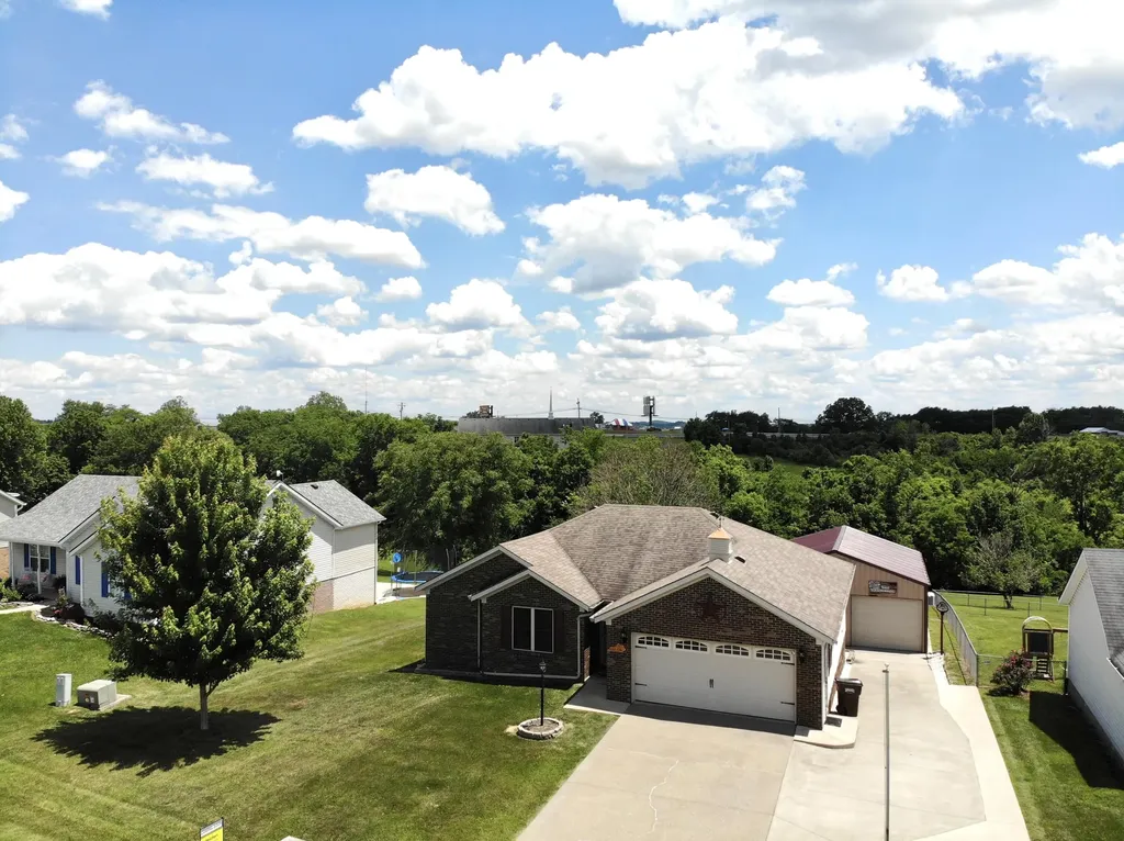 143 Deer Run Lancaster KY 40444