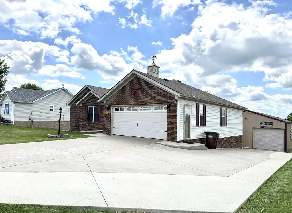 143 Deer Run Lancaster KY 40444