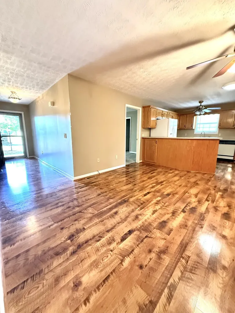 143 Deer Run Lancaster KY 40444