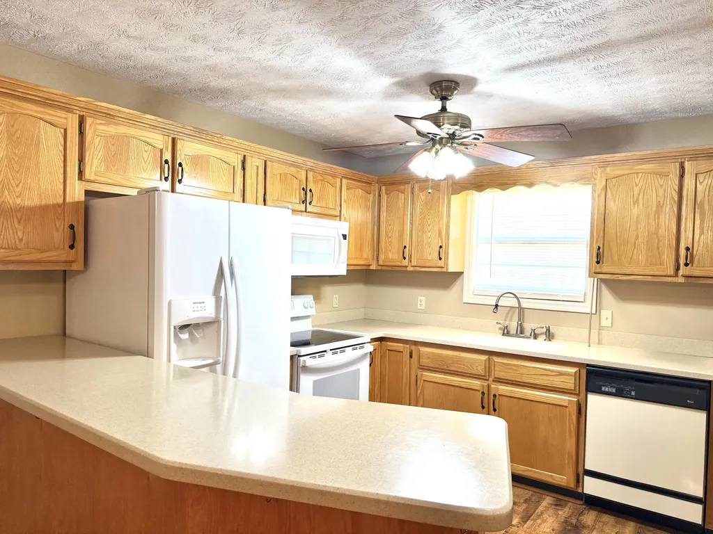 143 Deer Run Lancaster KY 40444