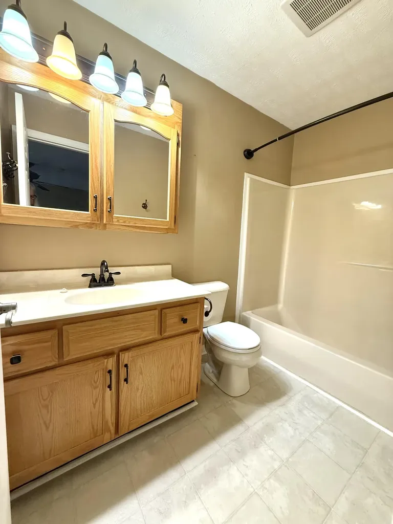 143 Deer Run Lancaster KY 40444