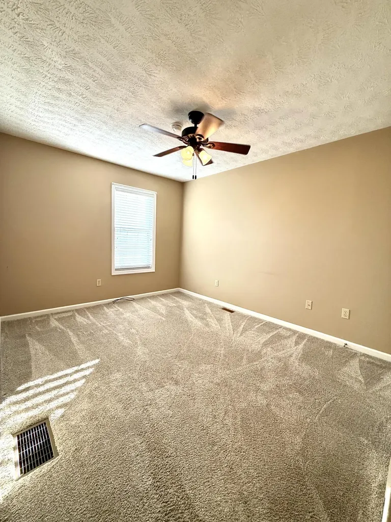 143 Deer Run Lancaster KY 40444