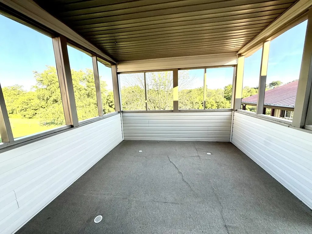 143 Deer Run Lancaster KY 40444