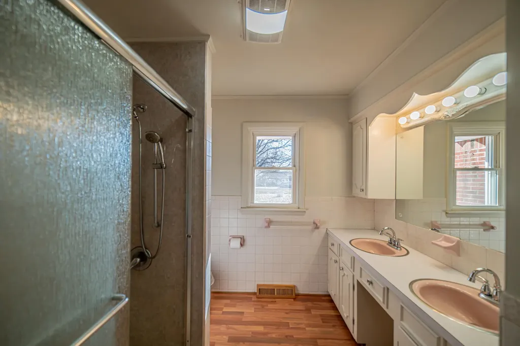 868 Broadway Street Barlow KY 42024