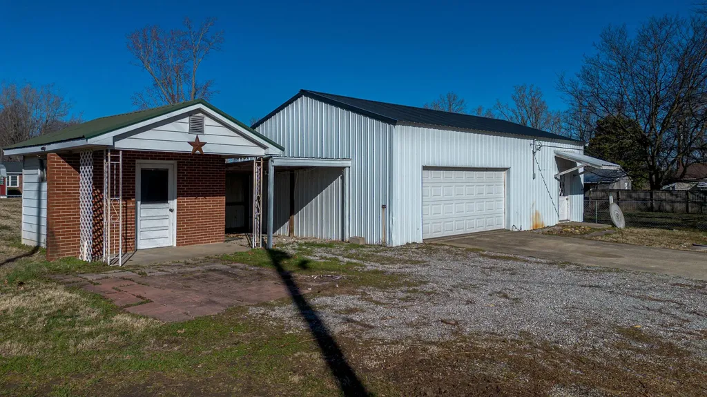 868 Broadway Street Barlow KY 42024