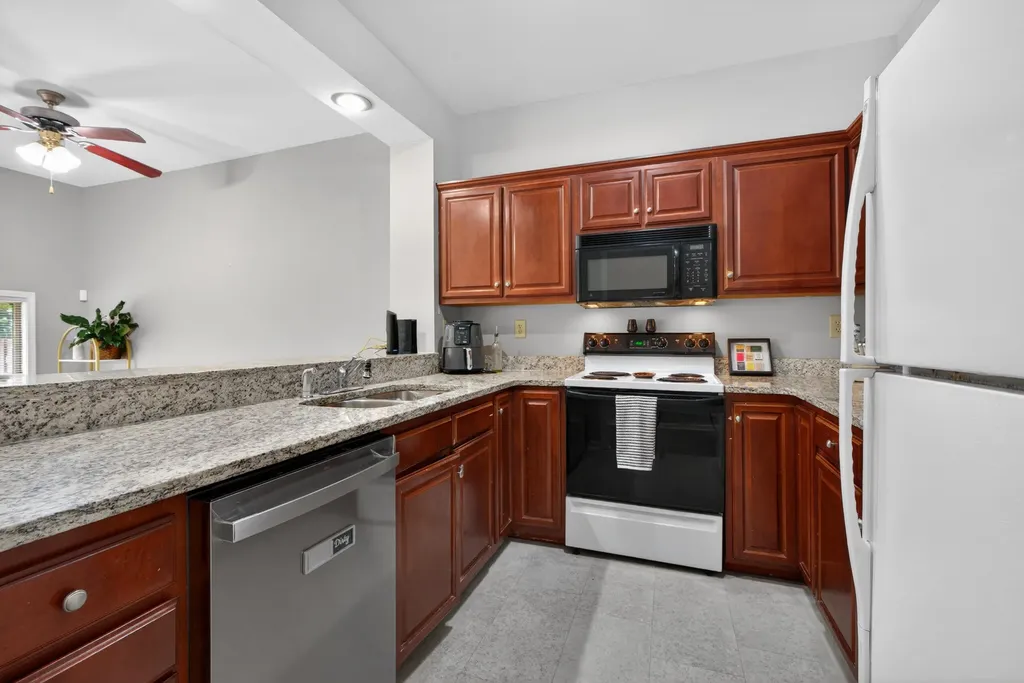 1625 Nicholasville Road Lexington KY 40503