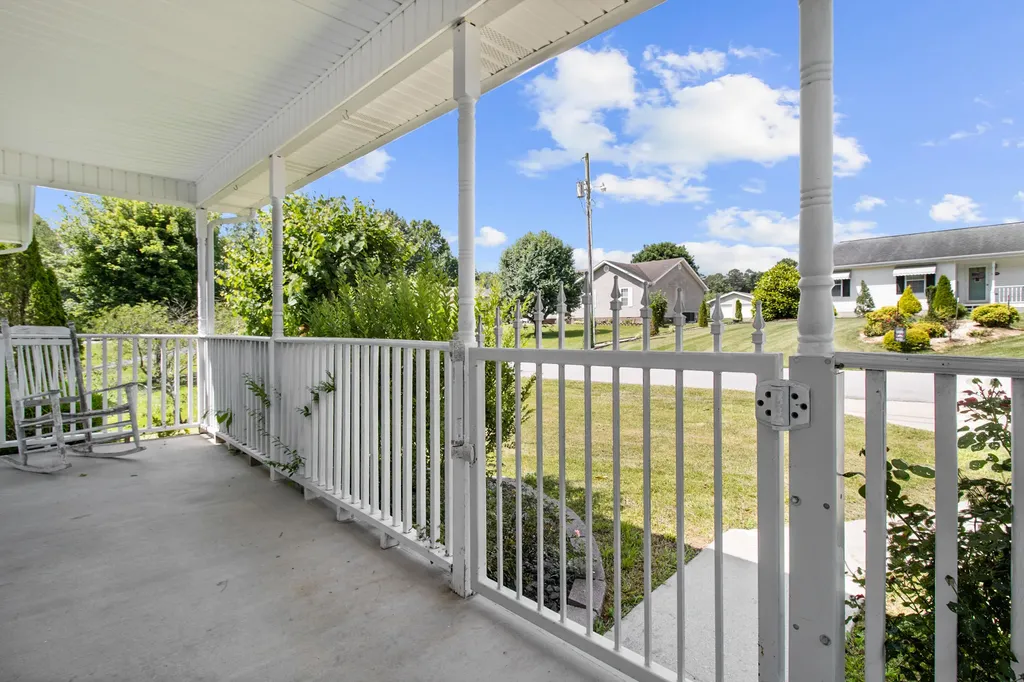 182 Brandon Drive Corbin KY 40701
