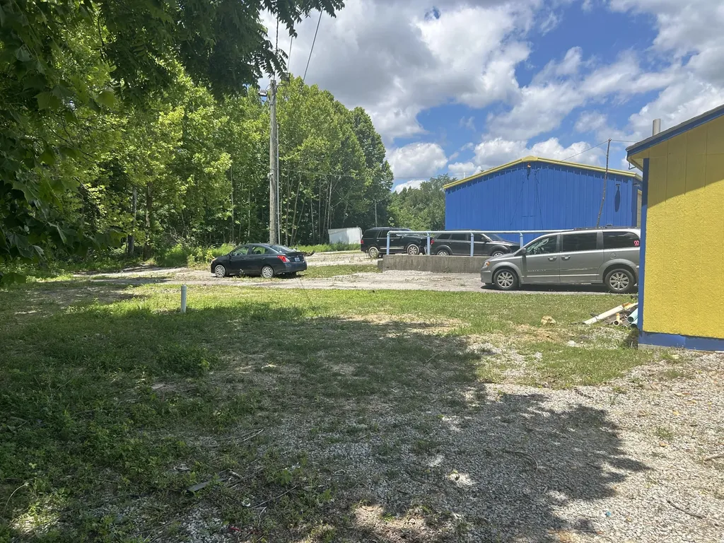 3737 S Laurel Road London KY 40744