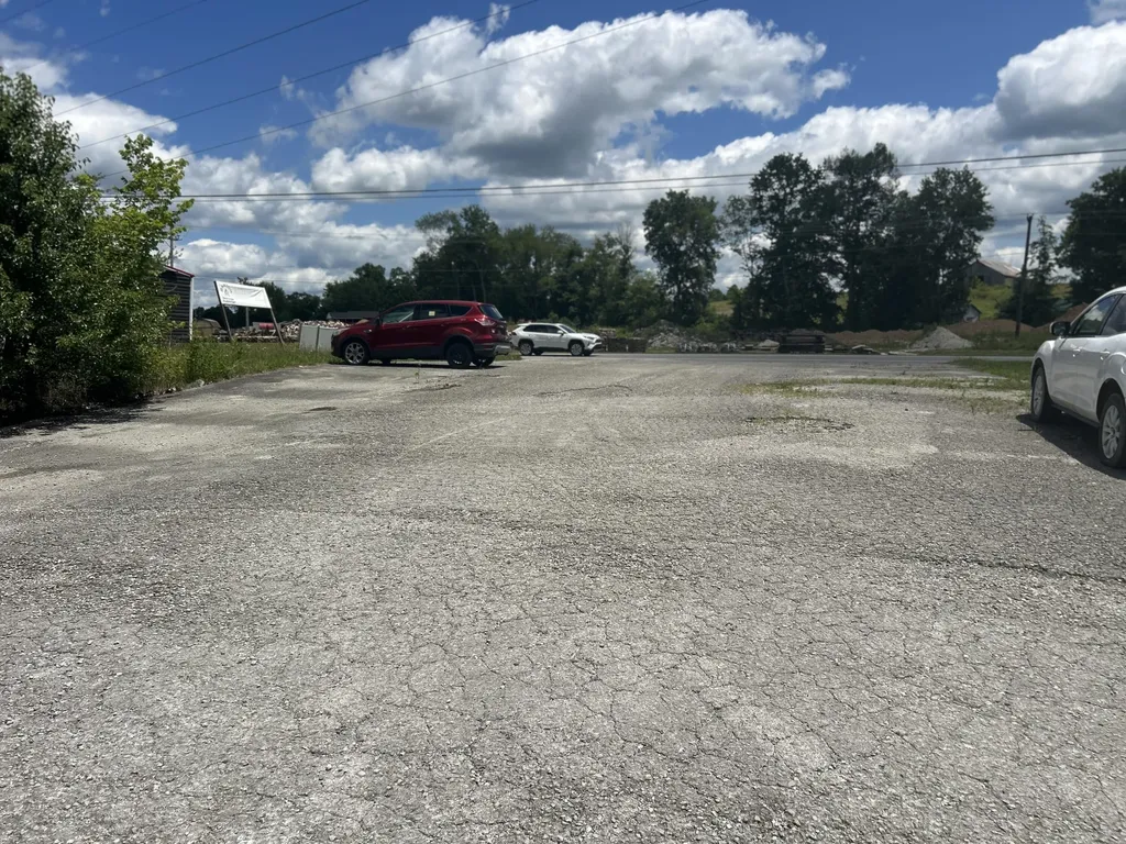 3737 S Laurel Road London KY 40744