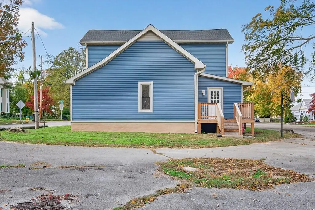 1506 S Clay Street Hopkinsville KY 42240
