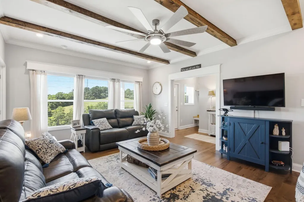 252 Hughes Lane Cynthiana KY 41031