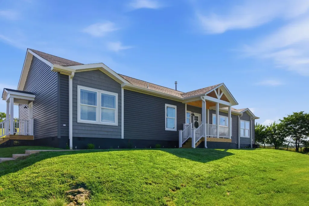 252 Hughes Lane Cynthiana KY 41031