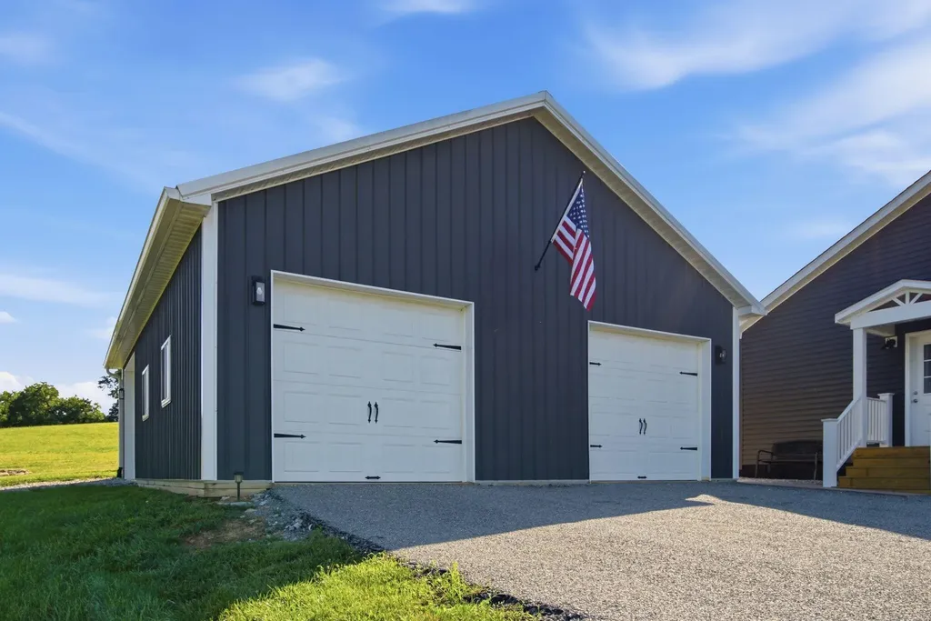 252 Hughes Lane Cynthiana KY 41031