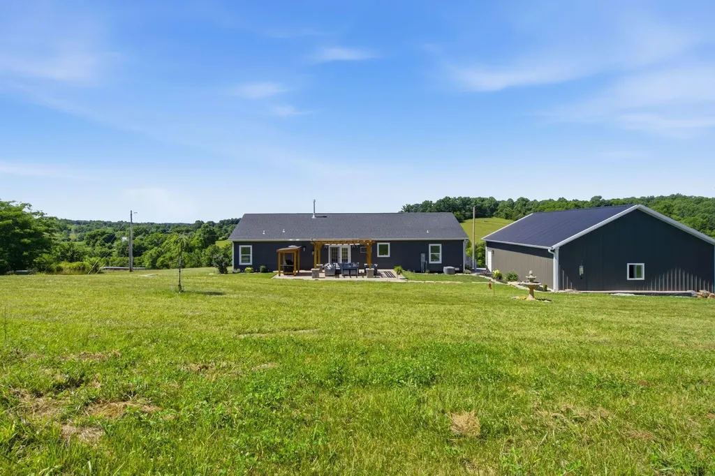252 Hughes Lane Cynthiana KY 41031
