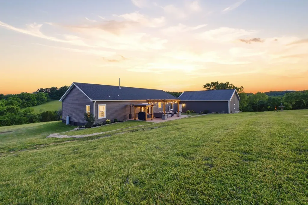 252 Hughes Lane Cynthiana KY 41031