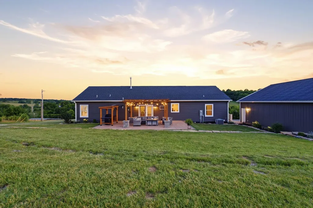 252 Hughes Lane Cynthiana KY 41031