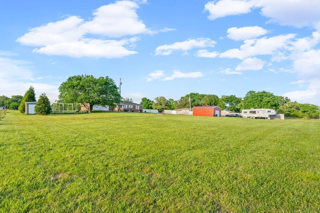 2152 Main Street Cadiz KY 42211