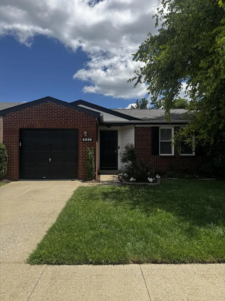 4352 Cobblestone Knoll Drive Lexington KY 40515