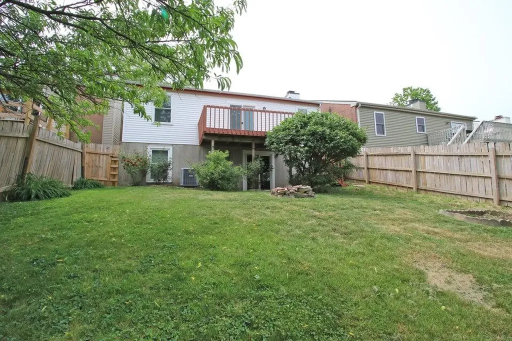 4352 Cobblestone Knoll Drive Lexington KY 40515