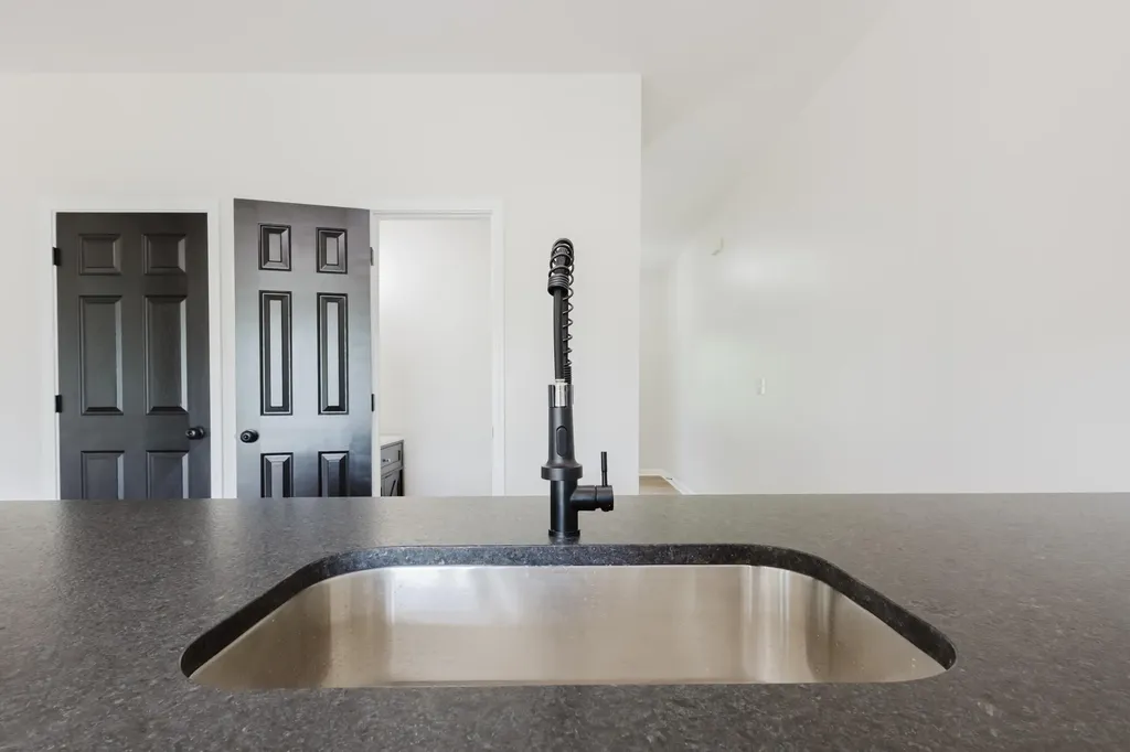 3052 Roundway Down Lane Lexington KY 40509