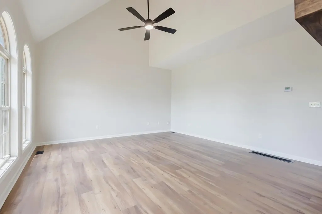 3052 Roundway Down Lane Lexington KY 40509