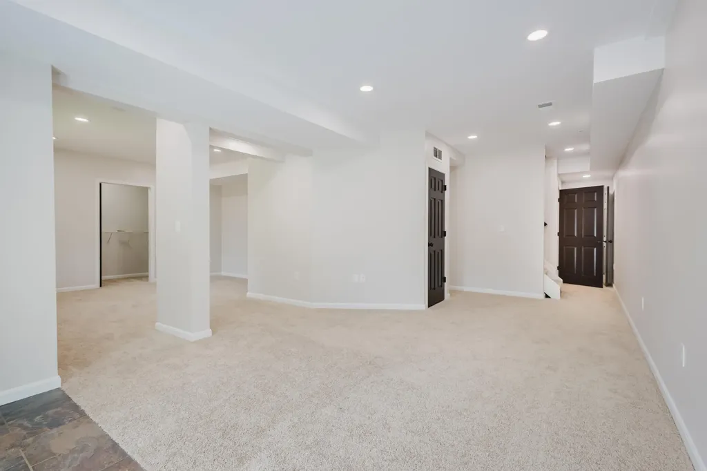 3052 Roundway Down Lane Lexington KY 40509