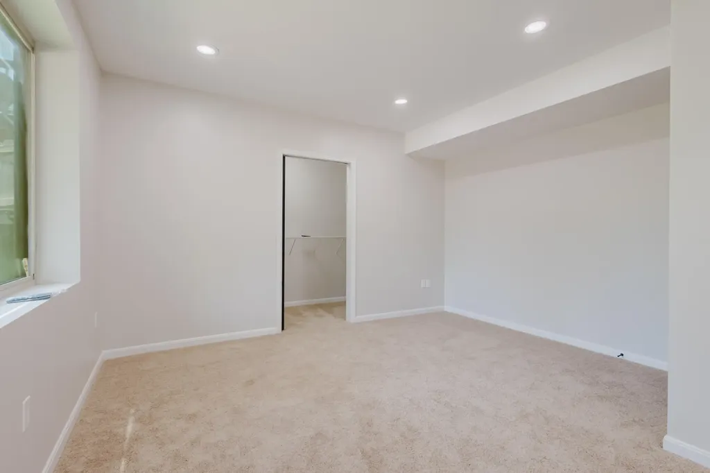 3052 Roundway Down Lane Lexington KY 40509