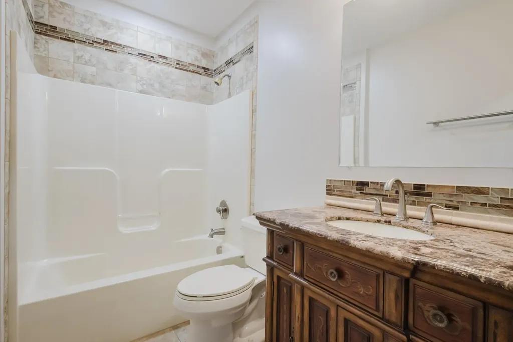 3052 Roundway Down Lane Lexington KY 40509