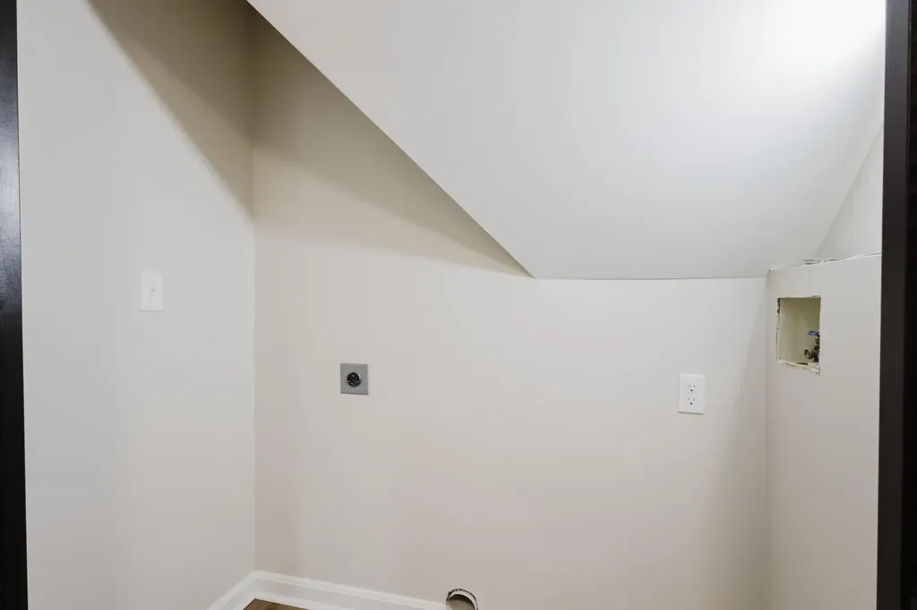 3052 Roundway Down Lane Lexington KY 40509