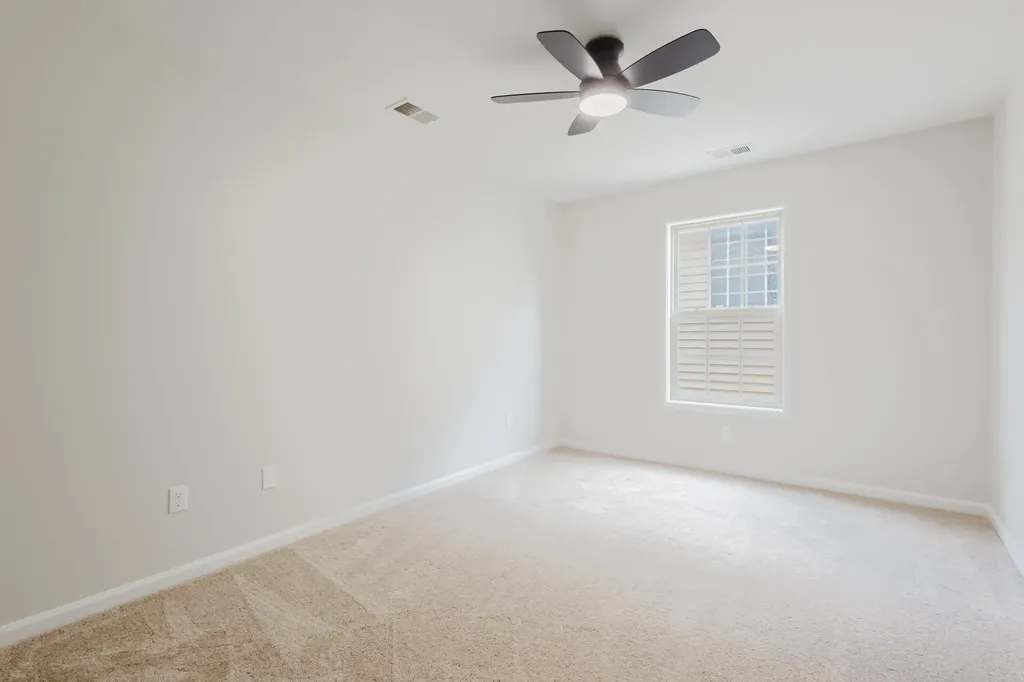 3052 Roundway Down Lane Lexington KY 40509