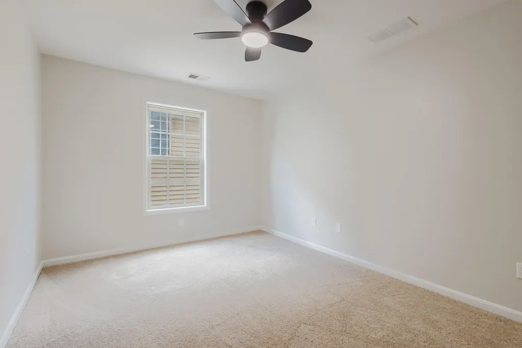 3052 Roundway Down Lane Lexington KY 40509