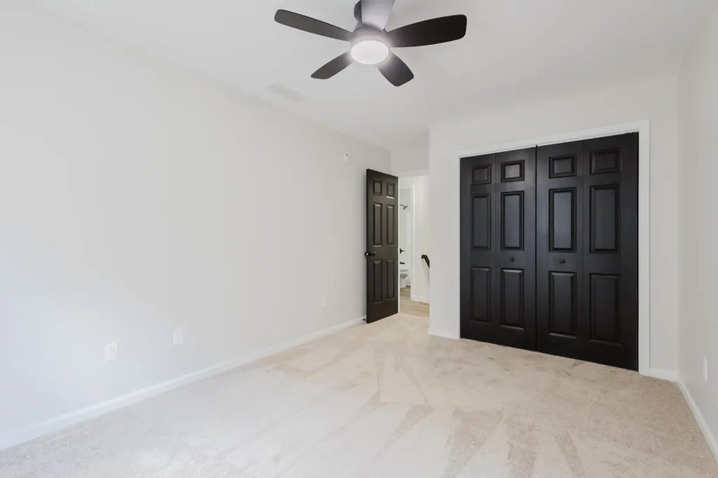 3052 Roundway Down Lane Lexington KY 40509